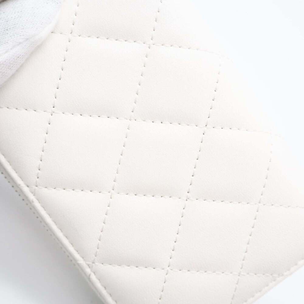 CHANEL Authentic White Lambskin Leather Wallet - Picture 3 of 12